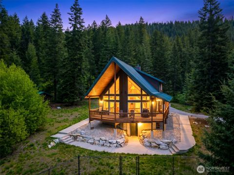Photo of 175 Deep Powder Lane, Leavenworth, WA 98826 (MLS # 2472002)