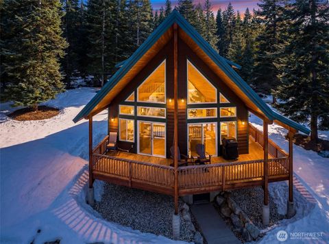 Photo of 175 Deep Powder Lane, Leavenworth, WA 98826 (MLS # 2472002)