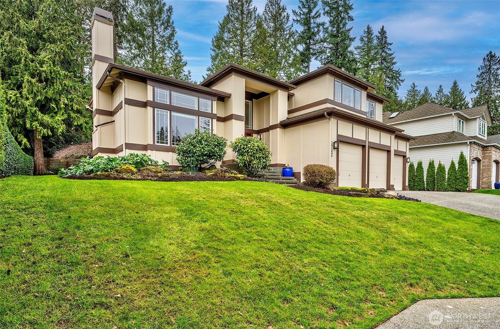 Photo of 19125 NE 51st Street, Sammamish, WA 98074 (MLS # 2483362)