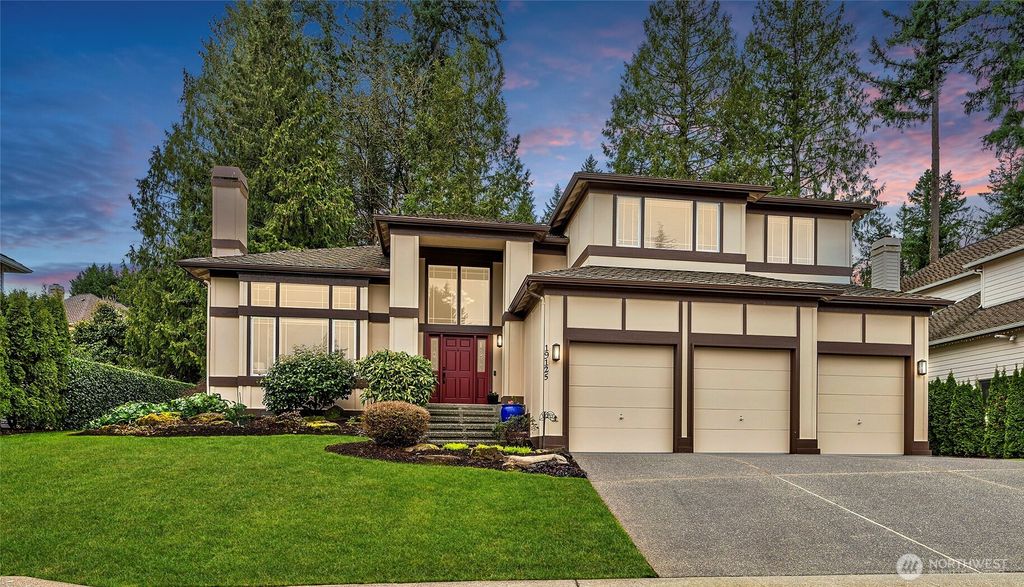 Photo of 19125 NE 51st Street, Sammamish, WA 98074 (MLS # 2483362)