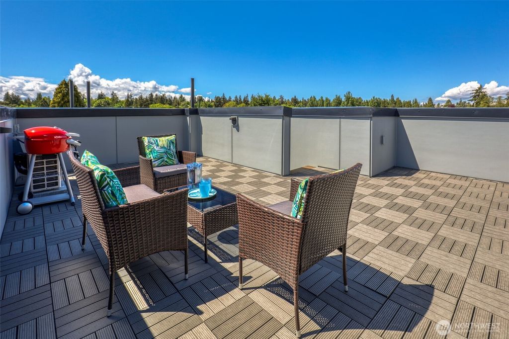 Photo of 10533 E Stone Avenue N, Seattle, WA 98133 (MLS # 2481597)