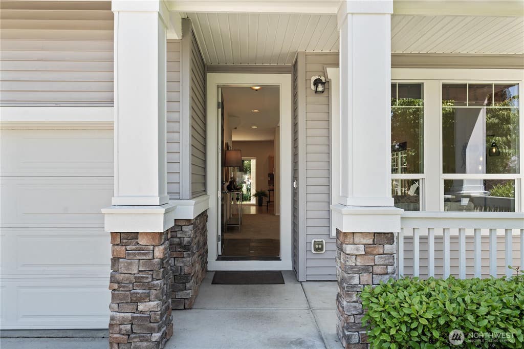 Photo of 5930 Elizabeth Avenue SE, Auburn, WA 98092 (MLS # 2533128)