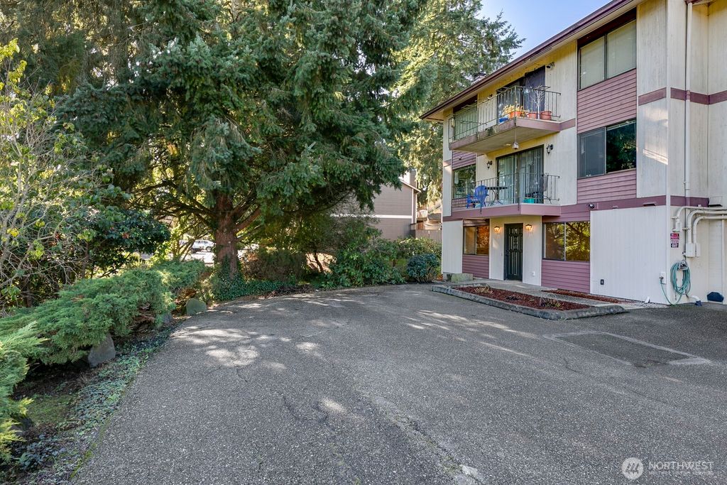 Photo of 2418 Euclid Avenue, Everett, WA 98203 (MLS # 2444455)