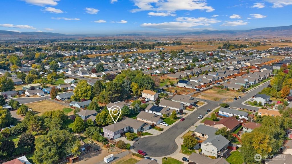 Photo of 2209 N Spar Lane, Ellensburg, WA 98926 (MLS # 2443489)