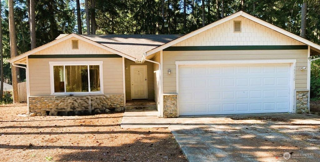 Photo of 18310 Blue Hills Drive SE, Yelm, WA 98597 (MLS # 2553344)