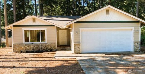 Photo of 18310 Blue Hills Drive SE, Yelm, WA 98597 (MLS # 2553344)