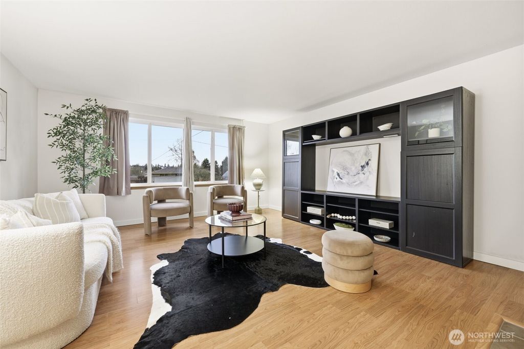 Photo of 19822 53rd Avenue W, Lynnwood, WA 98036 (MLS # 2465946)