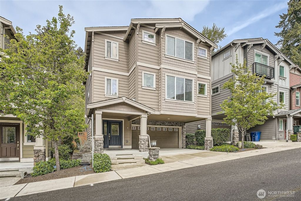 Photo of 10502 SE 10th Court #9, Bellevue, WA 98004 (MLS # 2388794)