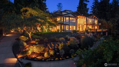 Photo of 10229 NE 59th Street, Kirkland, WA 98033 (MLS # 2589351)