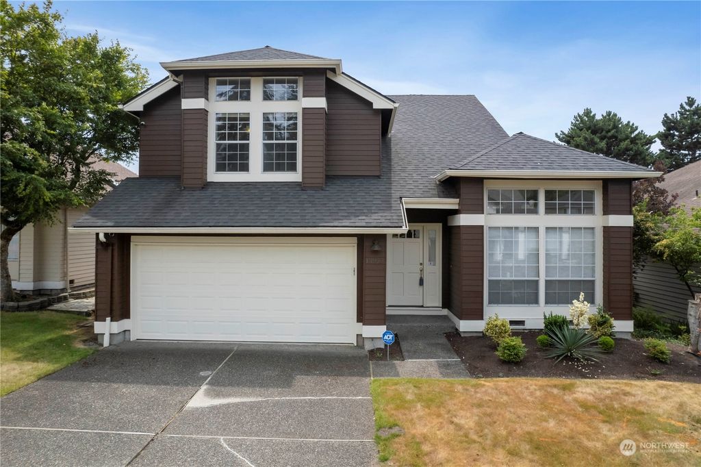 Photo of 13927 SE 274th Street, Kent, WA 98042 (MLS # 2263726)