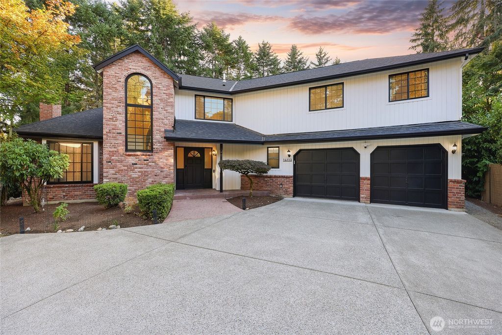 Photo of 14113 NE 61st Street, Redmond, WA 98052 (MLS # 2434045)