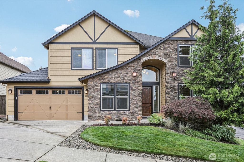 Photo of 3538 NW 17th Avenue, Camas, WA 98607 (MLS # 2469481)