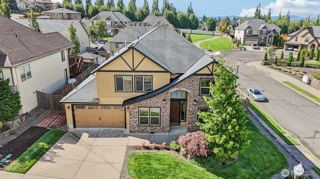 Photo of 3538 NW 17th Avenue, Camas, WA 98607 (MLS # 2469481)