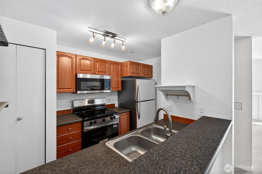 Photo of 19230 Forest Park Drive NE #A201, Lake Forest Park, WA 98155 (MLS # 2519280)