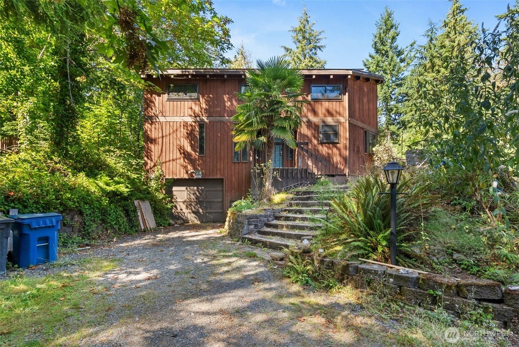 Photo of 19826 SE 192nd Street, Renton, WA 98058 (MLS # 2573175)