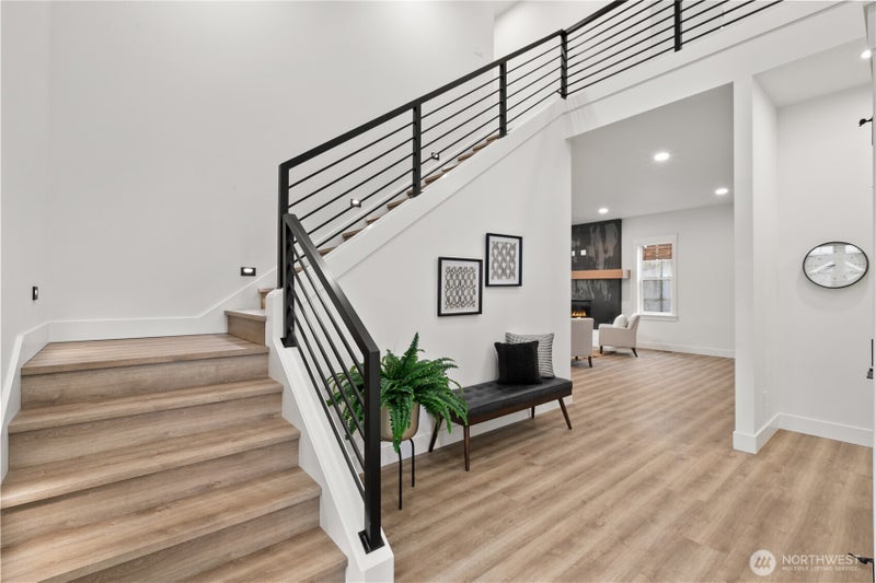 1095 Terrace Drive