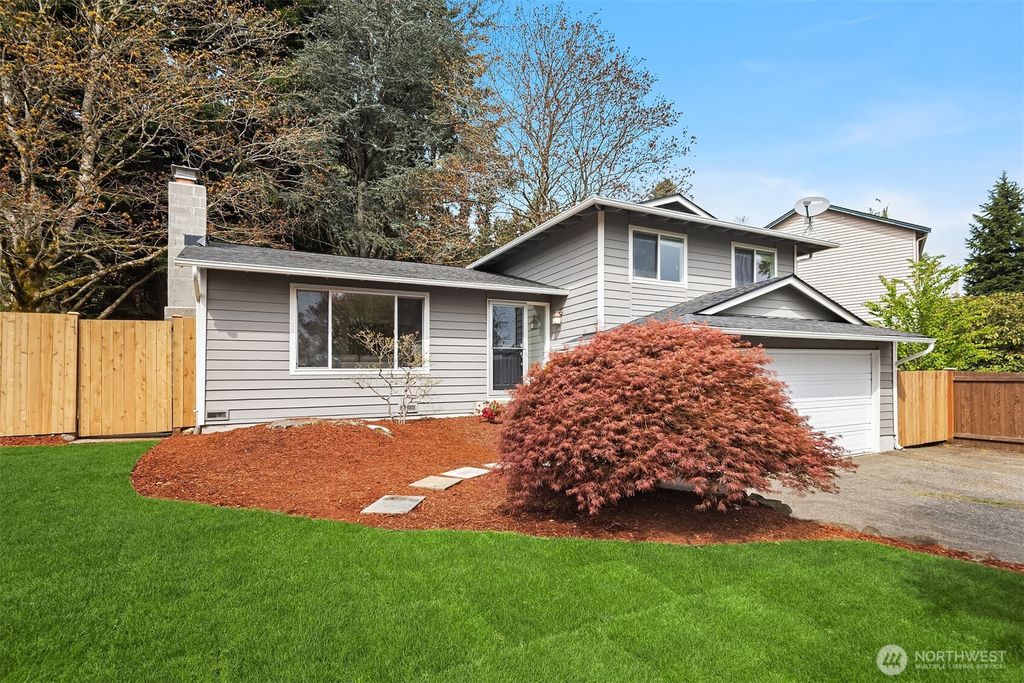 Photo of 14011 98th Avenue NE, Kirkland, WA 98034 (MLS # 2510497)