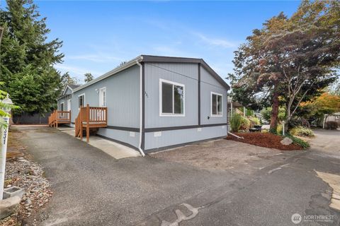 Photo of 7301 NE 175th Street #331, Kenmore, WA 98028 (MLS # 2444234) Photo of 7301 NE 175th Street #331, Kenmore, WA 98028 (MLS # 2444234)