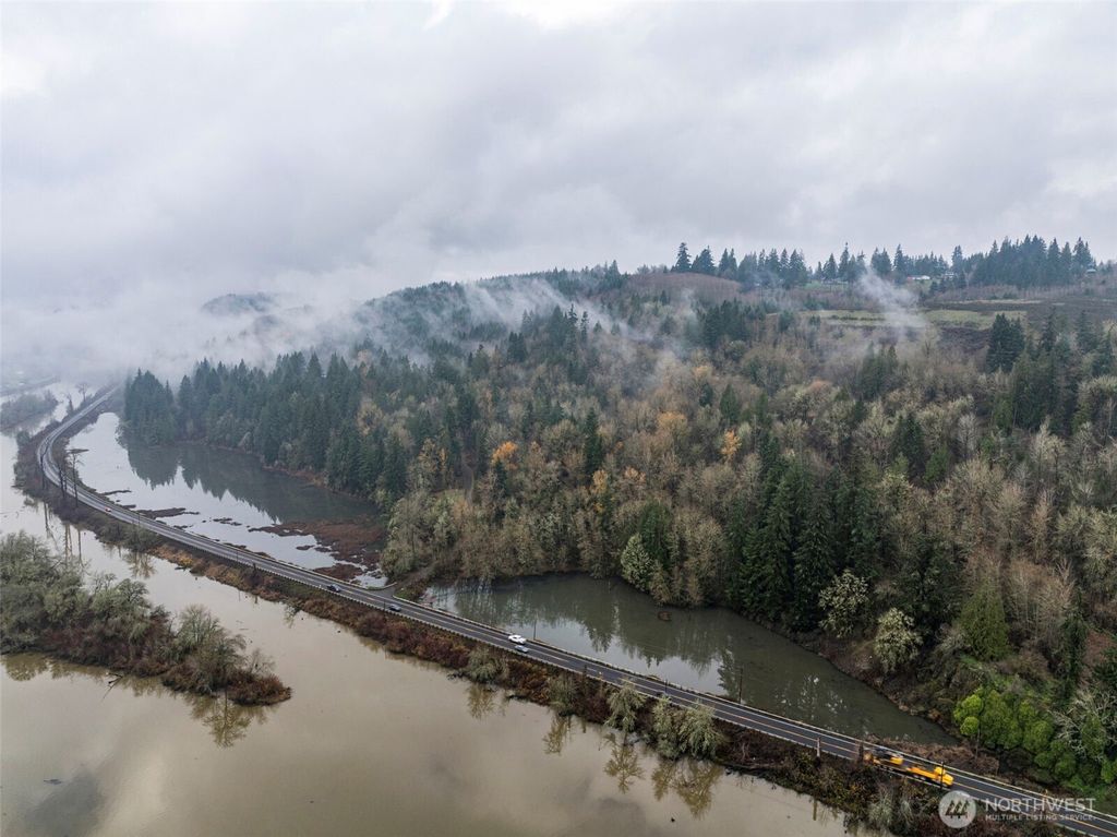 Photo of 7104 Ocean Beach Highway, Longview, WA 98632 (MLS # 2461318)