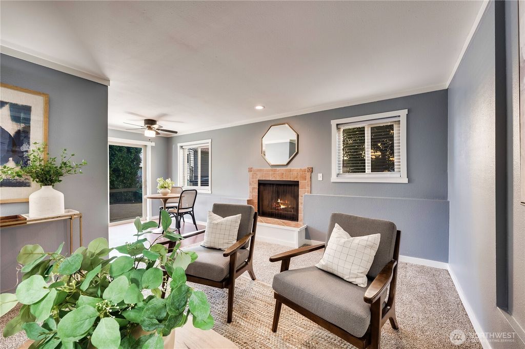 Photo of 4511 Greenwood Avenue N #1, Seattle, WA 98103 (MLS # 2353716)