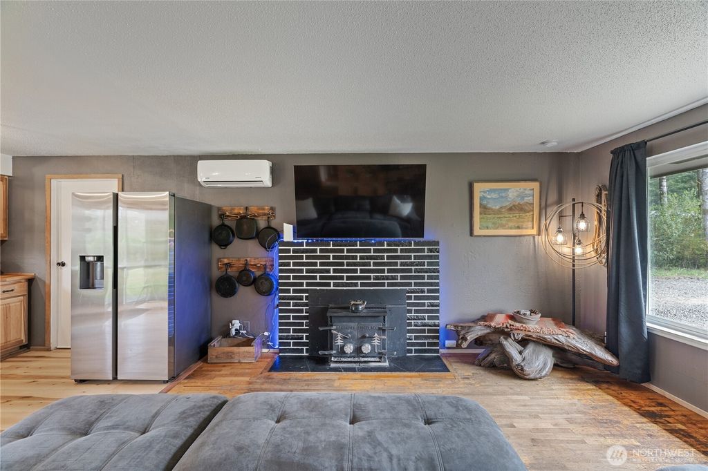 Photo of 4653 Wishkah Road, Aberdeen, WA 98520 (MLS # 2505981)