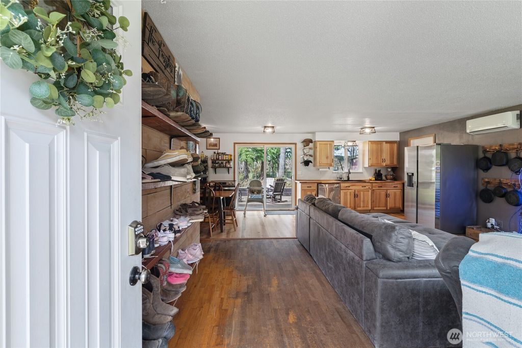 Photo of 4653 Wishkah Road, Aberdeen, WA 98520 (MLS # 2505981)