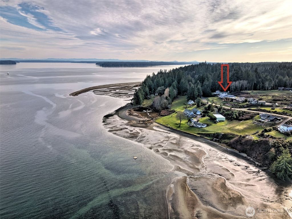 Photo of 20 E Case View Place, Shelton, WA 98584 (MLS # 2478582)