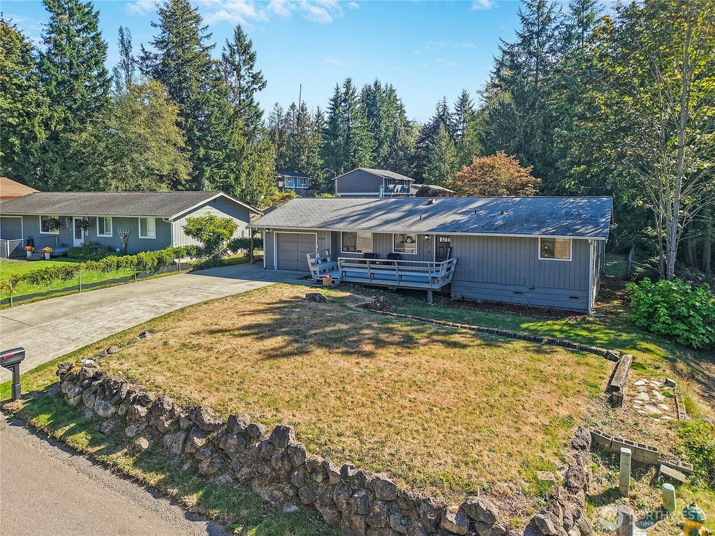 Photo of 6910 E Cascade Drive, Port Orchard, WA 98366 (MLS # 2585278)