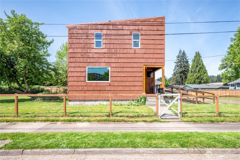 309 NW 2nd Avenue