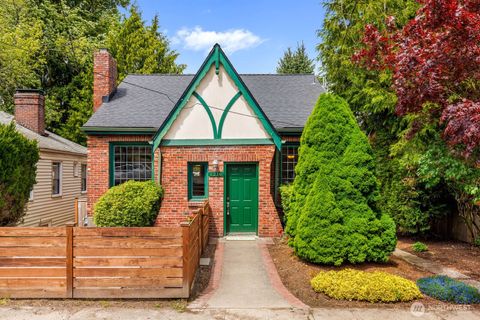 1214 NE 98th Street Seattle WA 98115
