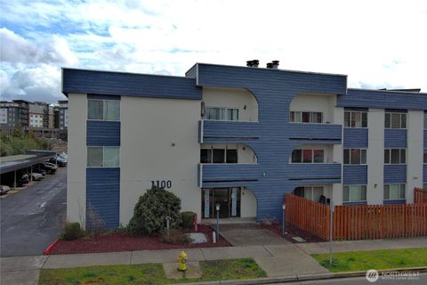 Photo of 1100 Harrington Avenue NE #205, Renton, WA 98056 (MLS # 2492719)