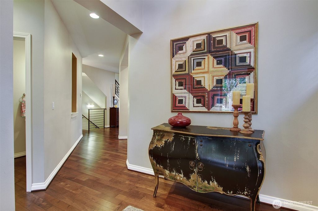 Photo of 898 Big Tree Drive NW, Issaquah, WA 98027 (MLS # 2331711)