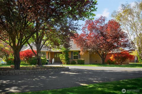 Photo of 621 Friedline Road, Yakima, WA 98908 (MLS # 2522800)