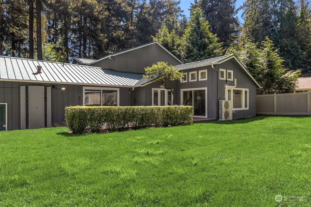 Photo of 4821 91st Avenue SE, Mercer Island, WA 98040 (MLS # 2228830)