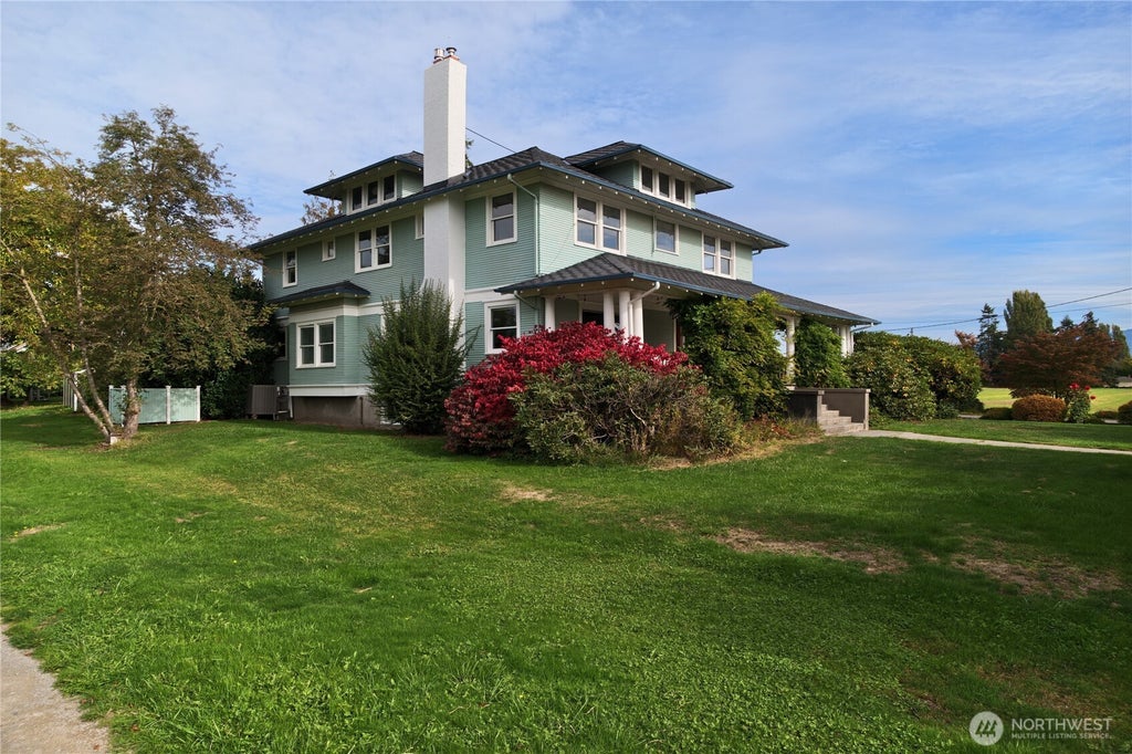 Photo of 17439 McLean Road, Mount Vernon, WA 98273 (MLS # 2594682)