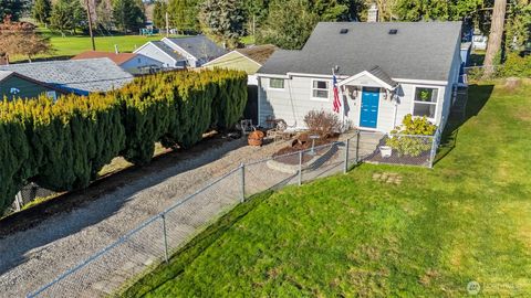 Photo of 1022 Sheridan Road, Bremerton, WA 98310 (MLS # 2464169)