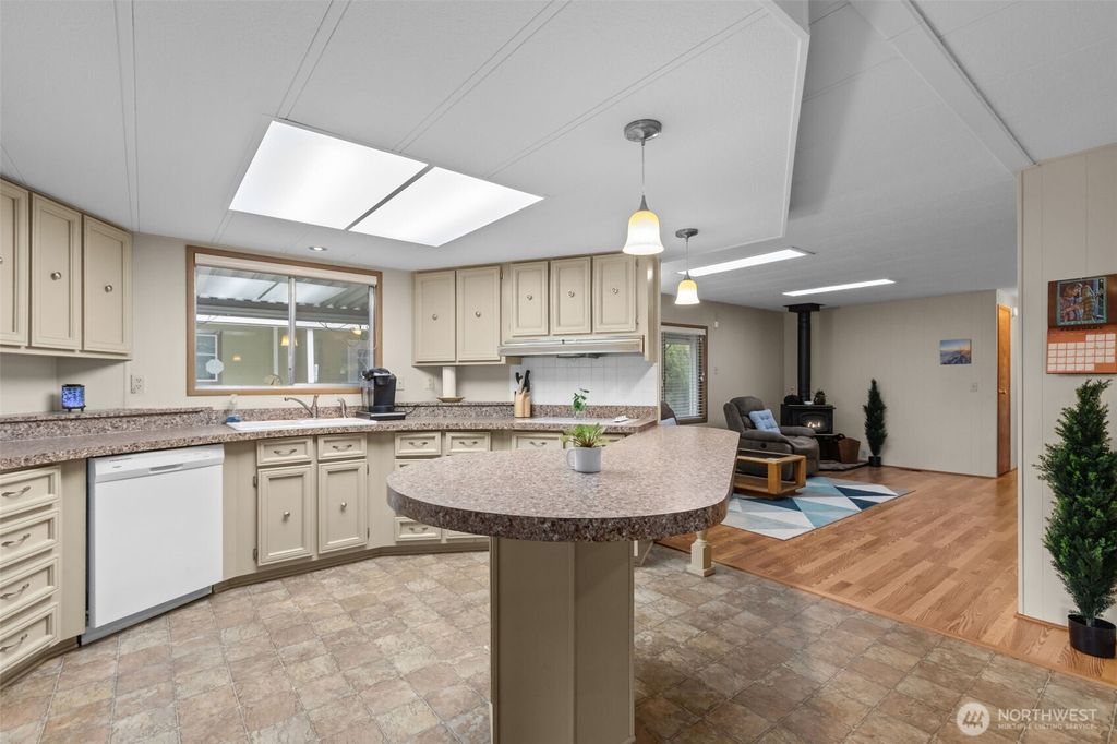 Photo of 11436 SE 208th Street #152, Kent, WA 98031 (MLS # 2484668)