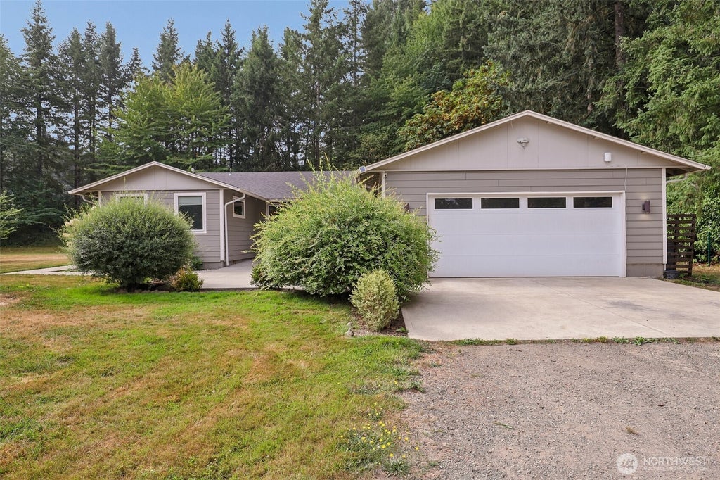 Photo of 15211 NE 275th Circle, Battle Ground, WA 98604 (MLS # 2568533)