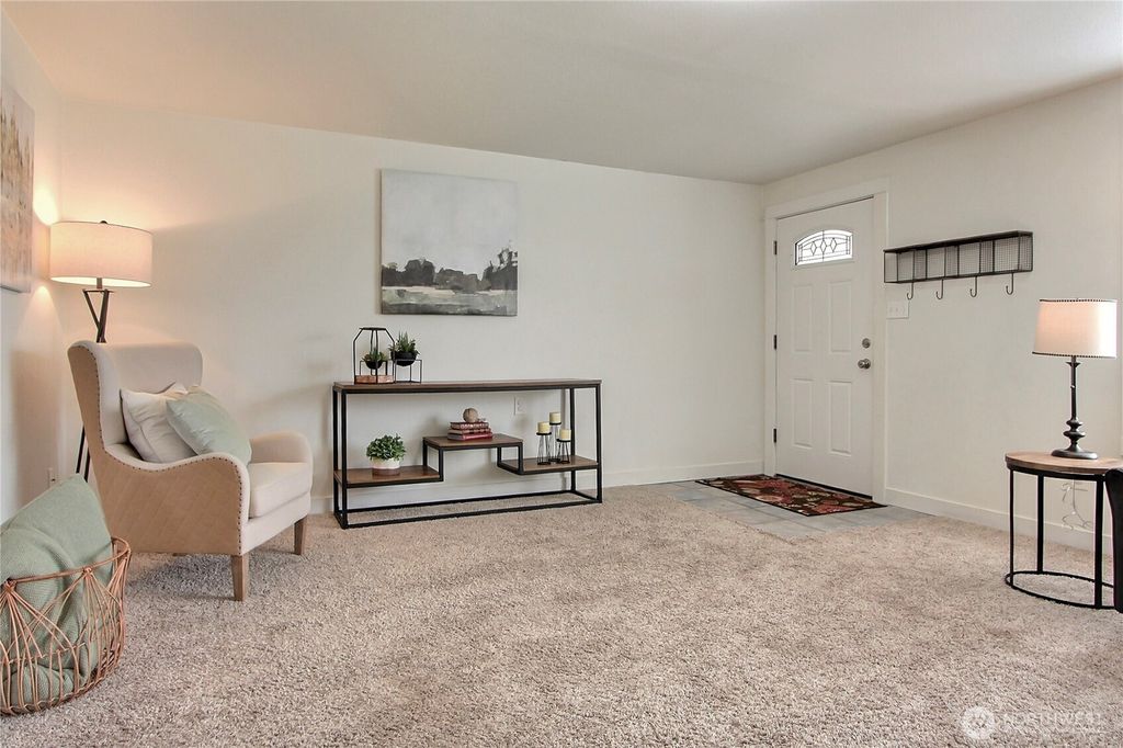 Photo of 1523 S 93rd Street, Tacoma, WA 98444 (MLS # 2471521)