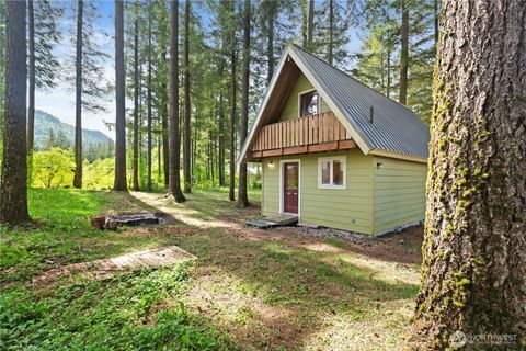 Photo of 6182 Chestnut Drive, Maple Falls, WA 98266 (MLS # 2521529)