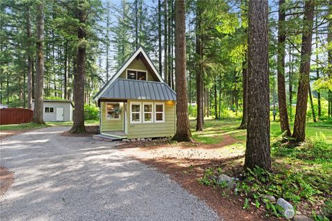 Photo of 6182 Chestnut Drive, Maple Falls, WA 98266 (MLS # 2521529)