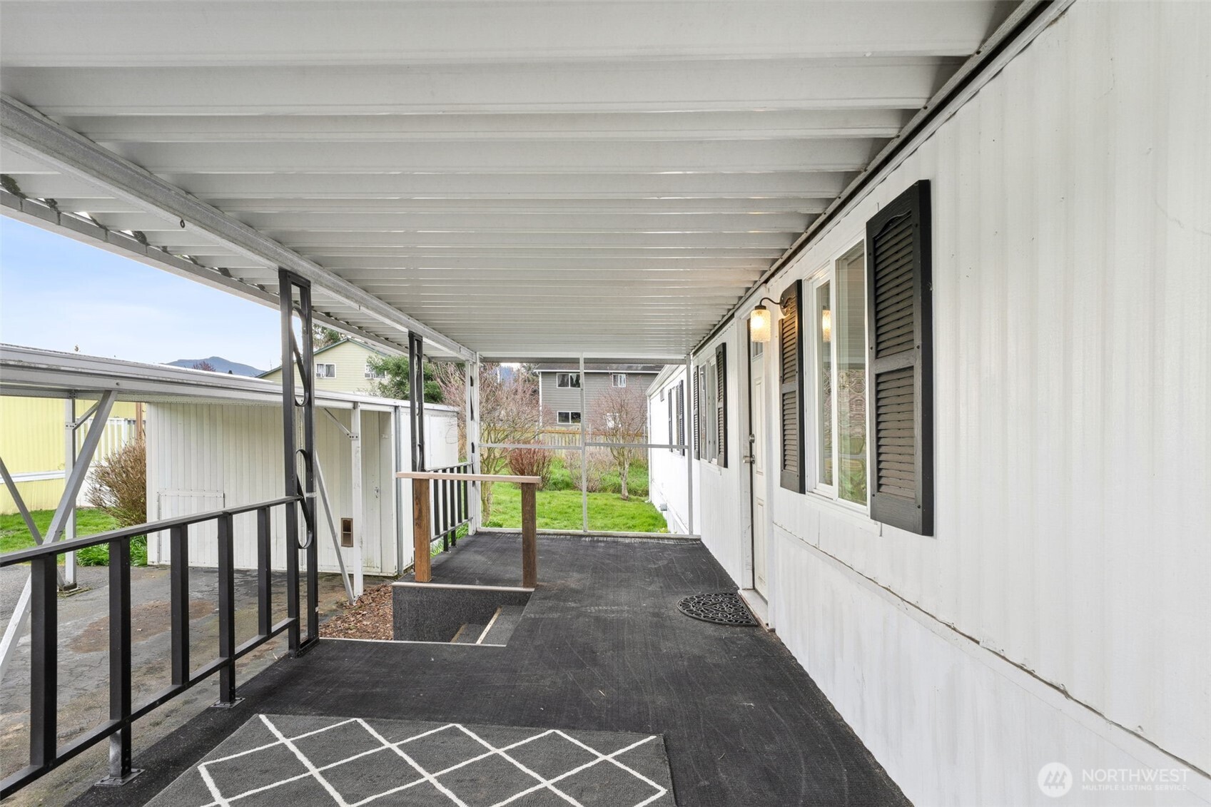 930 Mountain Villa Loop