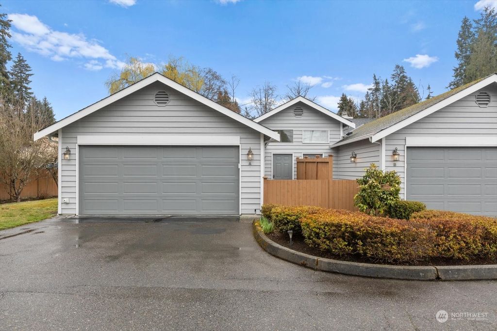 Photo of 20507 28th Avenue W #A, Lynnwood, WA 98036 (MLS # 2052366)
