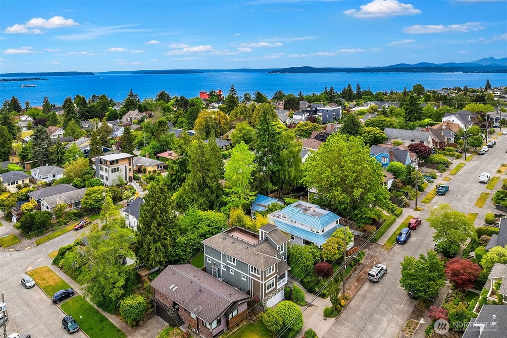 Photo of 2607 W Newton Street, Seattle, WA 98199 (MLS # 2536576)