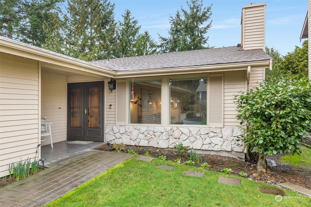 Photo of 24833 13th Avenue S, Des Moines, WA 98198 (MLS # 2194975)