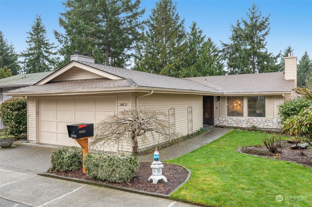 Photo of 24833 13th Avenue S, Des Moines, WA 98198 (MLS # 2194975)