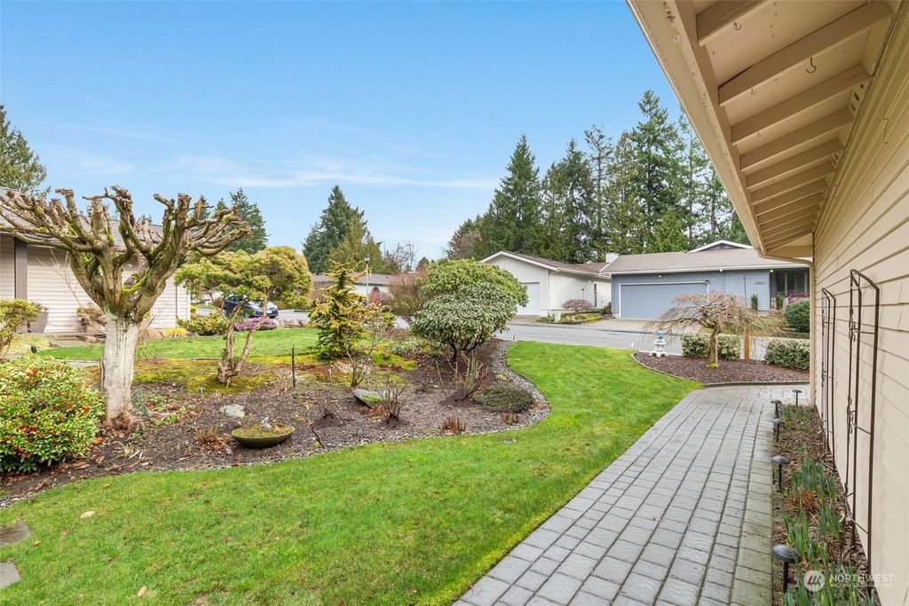 Photo of 24833 13th Avenue S, Des Moines, WA 98198 (MLS # 2194975)