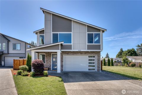 Photo of 20819 9th Place W, Lynnwood, WA 98036 (MLS # 2530139)
