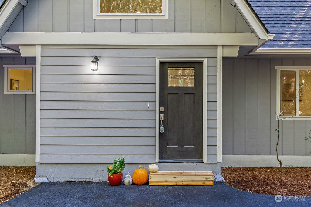 Photo of 1205 293rd Avenue NE, Carnation, WA 98014 (MLS # 2000835)