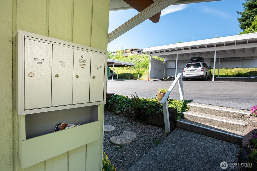 Photo of 3421 23rd Avenue W, Seattle, WA 98199 (MLS # 2393376)